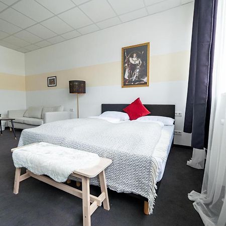 Full House Hostel Nurnberg - Shared Bath & Kitchen Экстерьер фото