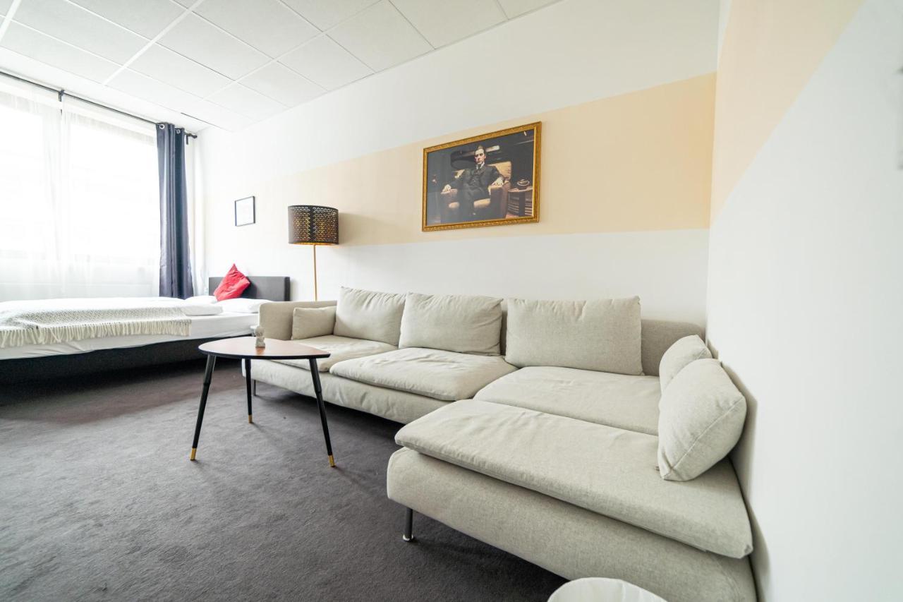 Full House Hostel Nurnberg - Shared Bath & Kitchen Экстерьер фото