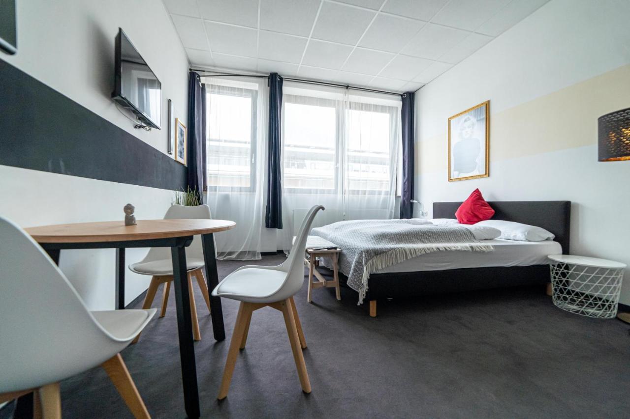 Full House Hostel Nurnberg - Shared Bath & Kitchen Экстерьер фото