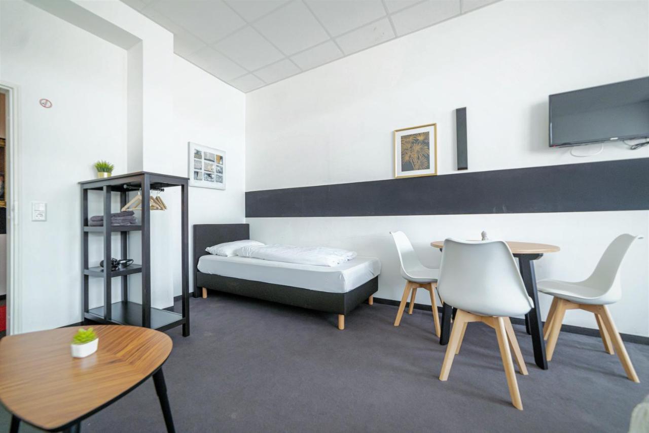 Full House Hostel Nurnberg - Shared Bath & Kitchen Экстерьер фото