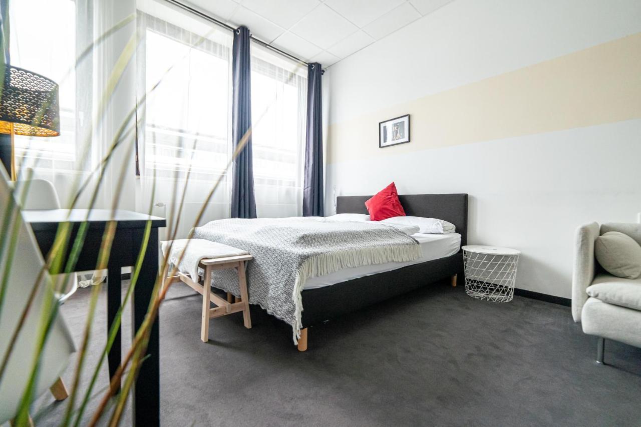 Full House Hostel Nurnberg - Shared Bath & Kitchen Экстерьер фото